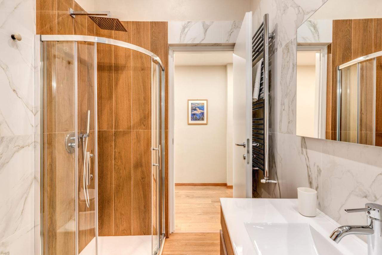 Апартаменты Downtown Srl - Croce Di Malta Royale Специя Экстерьер фото